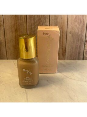 Mary Kay Day Radiance Formula 2 Foundation 1oz Warm Beige Vintage Discontinued